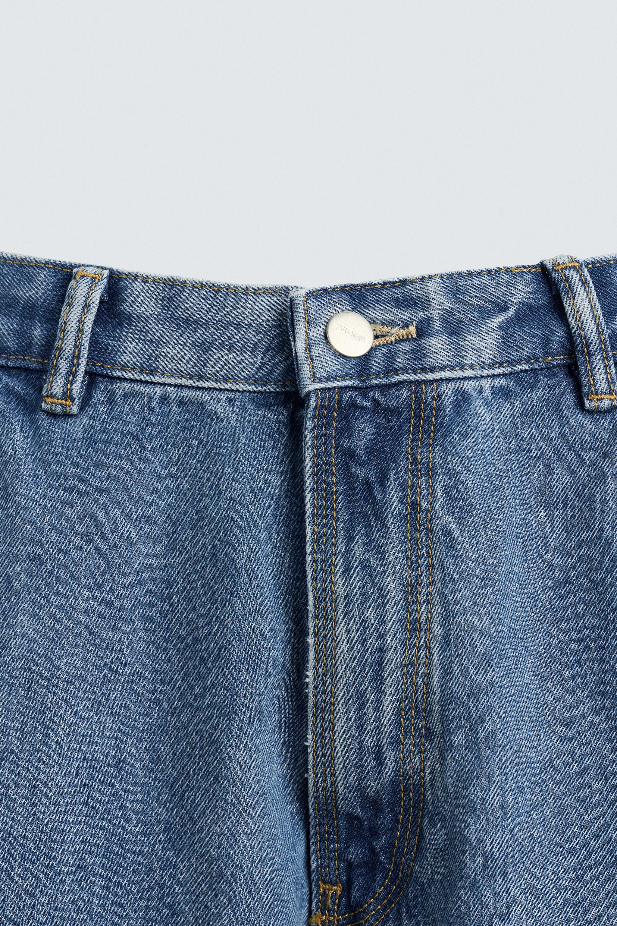 BERMUDA EN DENIM AVEC POCHE DE CHARPENTIER